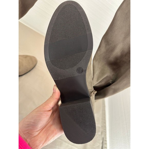 SM New York Women's Brown Suede Side Zipper Tall Boots. Size: 10 - Picture 11 of 11